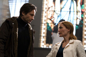 Gillian Anderson y David Duchovny podrían rodar los nuevos episodios de "Expediente X"