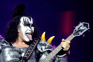 Gene Simmons, del grupo Kiss, se convierte en productor de cine de terror
