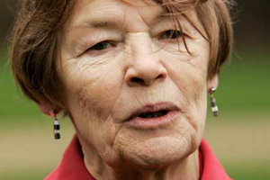 La legendaria Glenda Jackson vuelve a la interpretación tras 20 años dedicada a la política