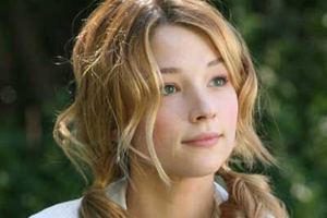 Haley Bennett completa el trío protagonista de "La chica del tren"