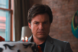 Jason Bateman venderá acciones de su propio cuerpo en "IPO Man"