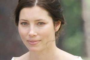 Jessica Biel y Steve Carell pactan con Universal Cable para desarrollar producciones