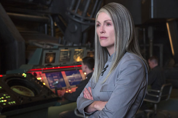 La guerra civil de Julianne Moore: quiere que quiten el nombre de un general confederado a su antiguo instituto