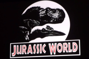 El director de "Jurassic World" se defiende de las críticas que ha generado el tráiler