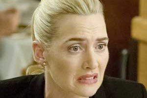 Kate Winslet y Emma Stone en la corte de Ana Estuardo