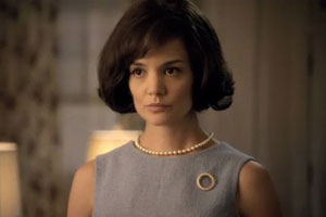 Katie Holmes repetirá como Jacqueline Kennedy