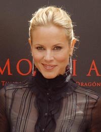Maria Bello es realmente guapa. Su actitud además es muy risueña y espontánea 