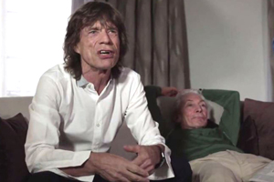 Mick Jagger graba un spot promocional para Monty Python