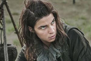 Natalia Tena, de "Juego de tronos" protagoniza la serie española "Refugiados"