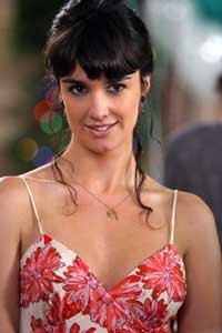 Paz Vega habla a la perfección el "Spanglish"...