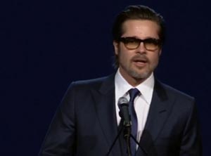 Brad Pitt da lecciones de cómo pronunciar el nombre de “David Oyelowo”