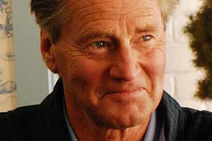 Sam Shepard interpretará al patriarca de una familia en una serie dramática para Netflix