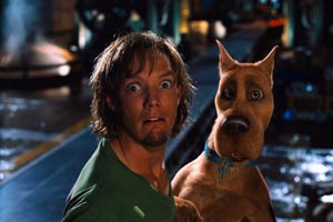 Warner planea otra película de Scooby-Doo, con actores reales