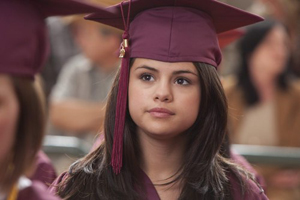 Selena Gomez revisa los fundamentos de la caridad