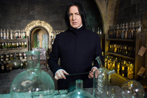 J.K. Rowling aclara el famoso rumor sobre si Severus Snape es realmente un vampiro