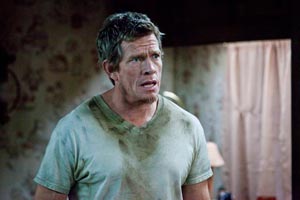 Thomas Haden Church y el perro militar