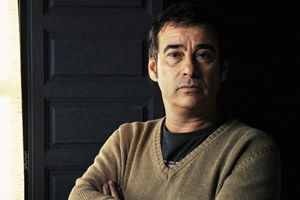 Eduard Fernández y Elena Anaya protagonizan el nuevo film de Imanol Uribe sobre el horror de ETA