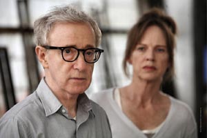 Woody Allen desvela detalles de su próximo proyecto con Joaquin Phoenix y Emma Stone