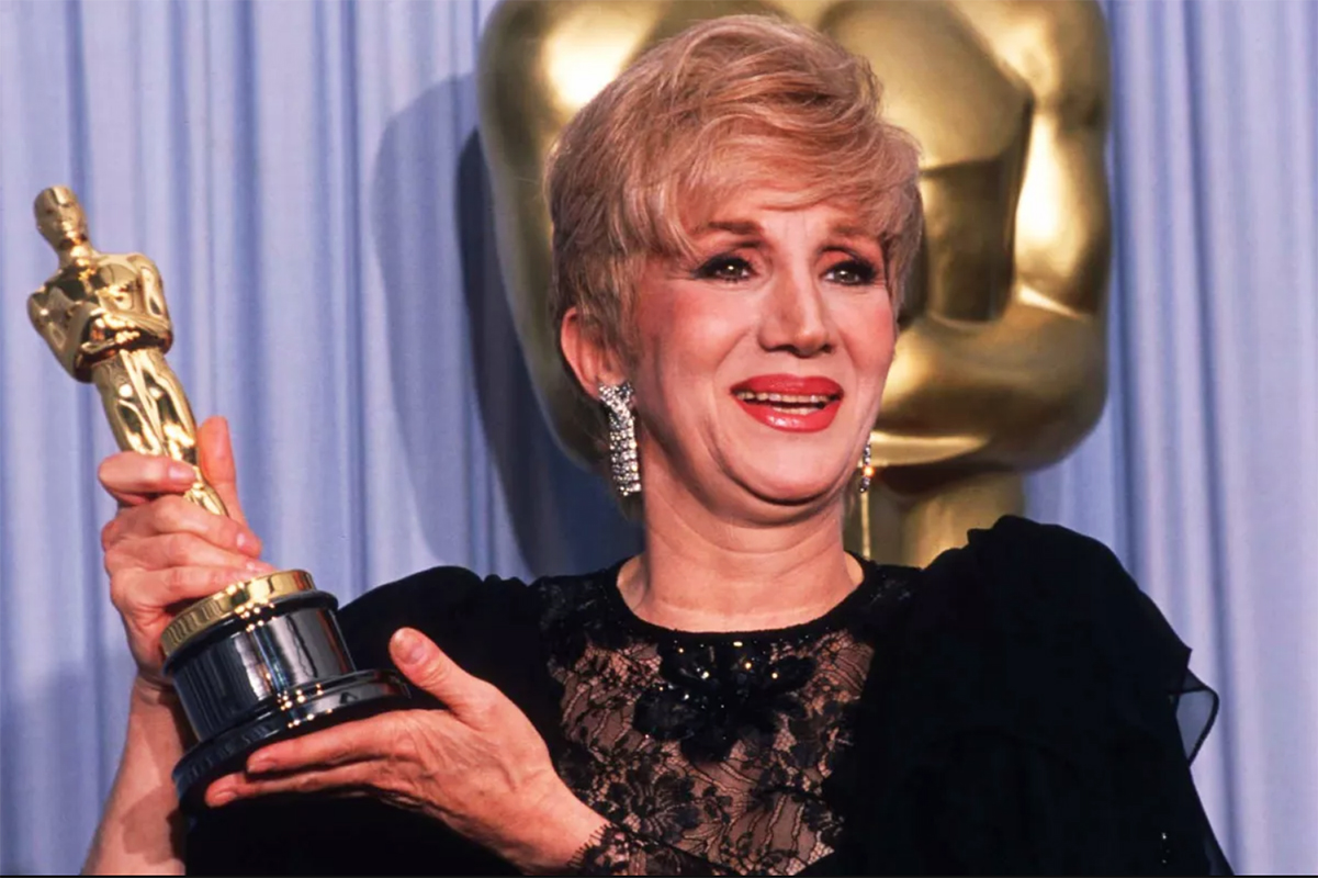 Fallece la actriz Olympia Dukakis, oscarizada por "Hechizo de luna"