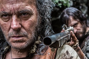 Agustín Díaz Yanes busca “Oro” con Arturo Pérez-Reverte, una década después de “Alatriste”