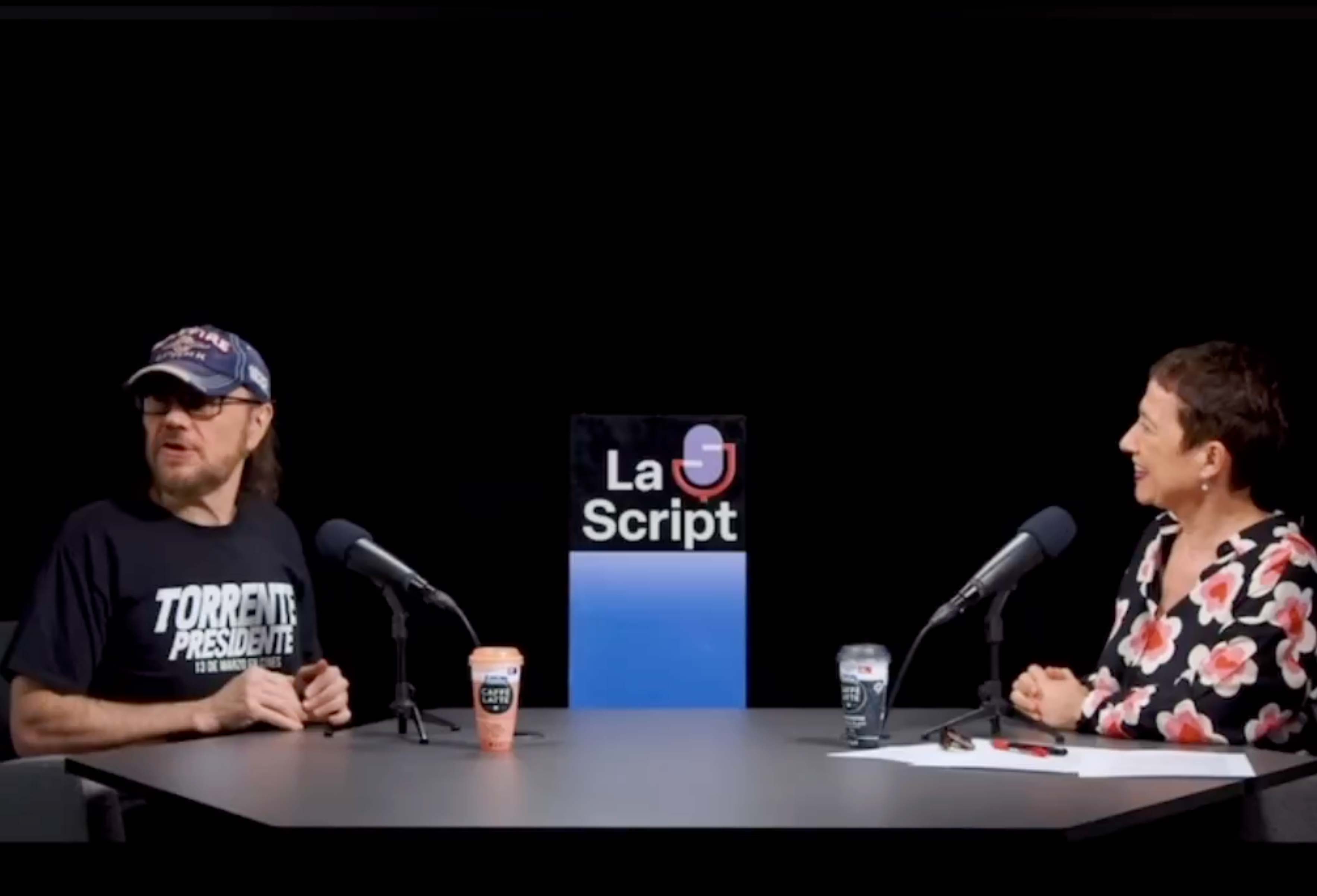 Santiago Segura incendia y conquista Twitter tras su paso por La Script