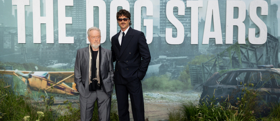 Ridley Scott nos pide que miremos al cielo