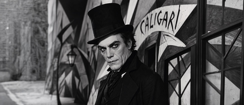 Michael Shannon resucita al doctor Caligari