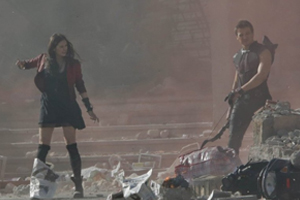 Vengadores reuníos: Jeremy Renner de nuevo junto a Elizabeth Olsen en un thriller