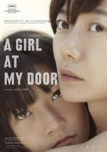 Un monstruo en mi puerta (A Girl At My Door) (2014)