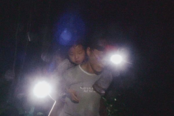 Beyond Utopia foto crítica.