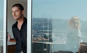 Black Heaven foto crítica.