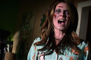 Burying the Ex foto crítica.