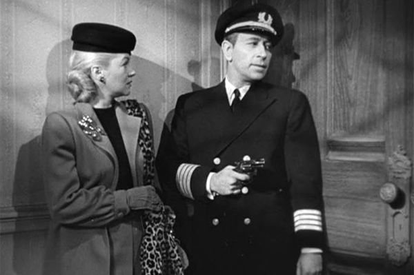 Capitán Angel foto crítica.