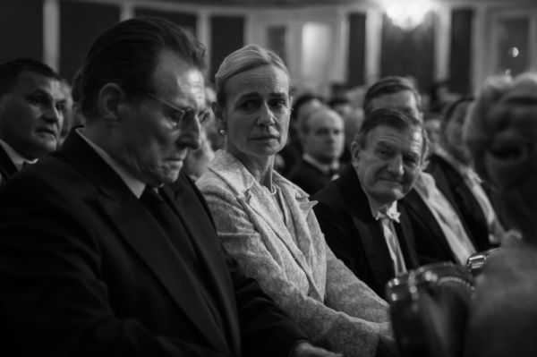 Dance First foto crítica.