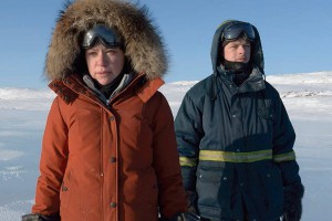 Dos amantes y un oso foto crítica.