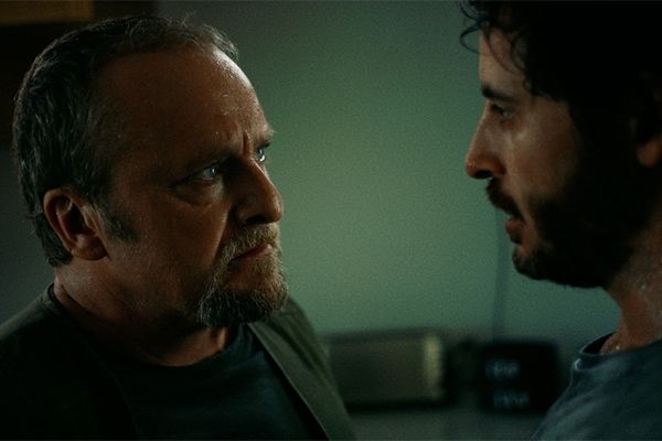 El instinto foto crítica.