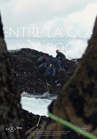 Entre la ola y la roca