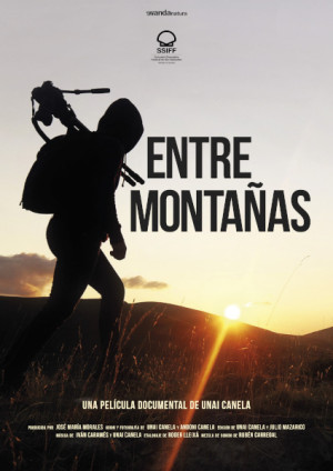 Entre montañas (2022)