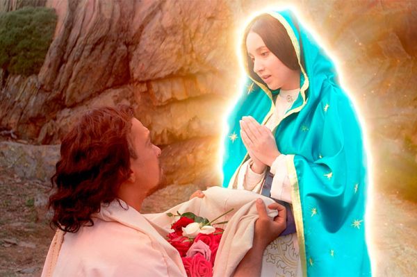 Guadalupe: Madre de la humanidad foto crítica.