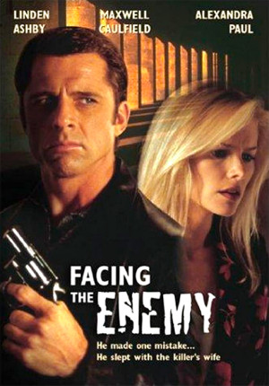 Haciendo frente al enemigo (2001)