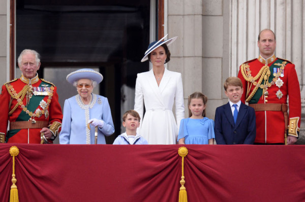 Isabel II: Retrato de la reina foto crítica.