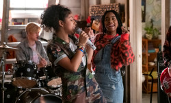 Julie and the Phantoms