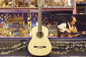 La guitarra vuela. Soñando a Paco de Lucía foto crítica.