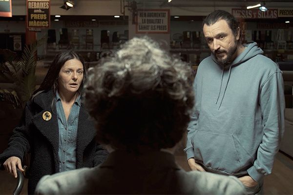 La mesita del comedor foto crítica.