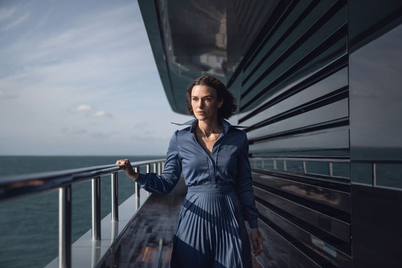 La mujer del camarote 10 foto crítica.