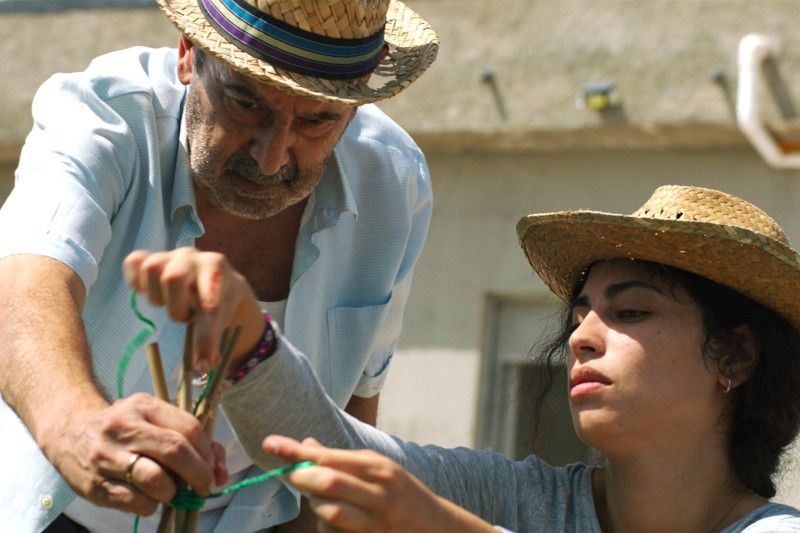 La tierra de Amira foto crítica.