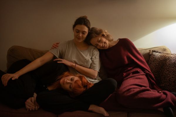 Las tres hijas foto crítica.