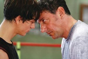 Levanta la cabeza foto crítica.