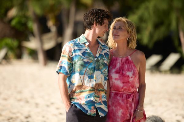 Luna de miel con mamá foto crítica.