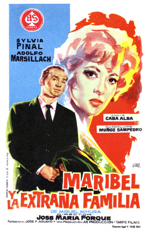 Maribel y la extraña familia